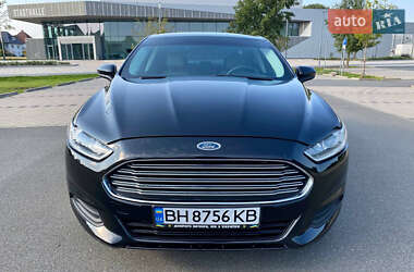 Седан Ford Fusion 2014 в 