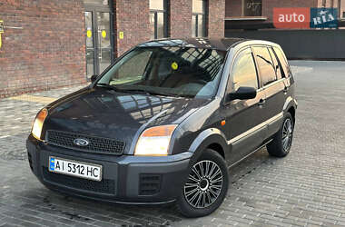 Хэтчбек Ford Fusion 2006 в 