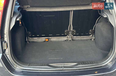 Хэтчбек Ford Fusion 2006 в 