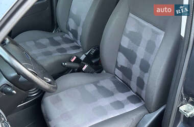 Хэтчбек Ford Fusion 2006 в 
