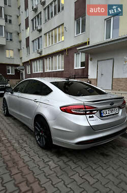 Седан Ford Fusion 2017 в 