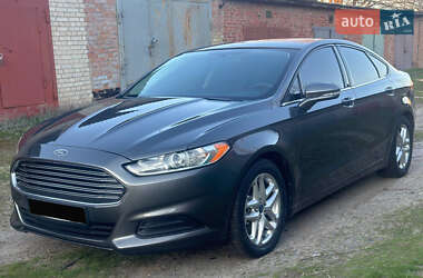 Седан Ford Fusion 2013 в 