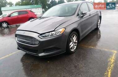 Седан Ford Fusion 2013 в 