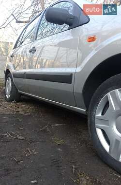 Хэтчбек Ford Fusion 2007 в 