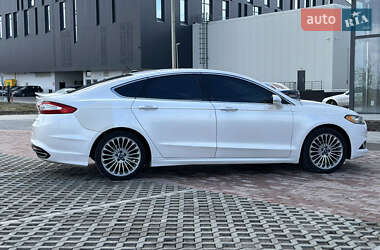 Седан Ford Fusion 2014 в 