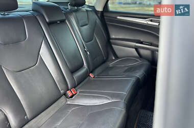 Седан Ford Fusion 2014 в 