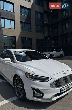 Седан Ford Fusion 2020 в 