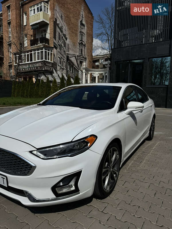 Седан Ford Fusion 2020 в Харькове