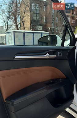 Седан Ford Fusion 2020 в 