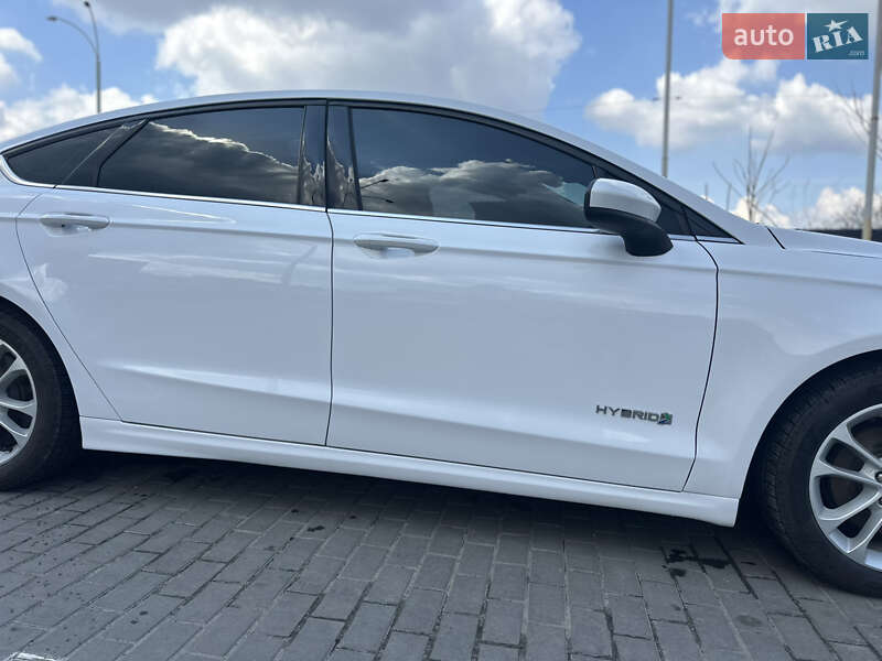 Седан Ford Fusion 2018 в Днепре