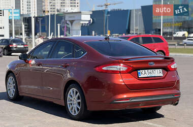Седан Ford Fusion 2014 в 
