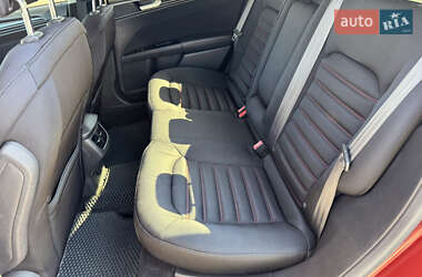 Седан Ford Fusion 2014 в 