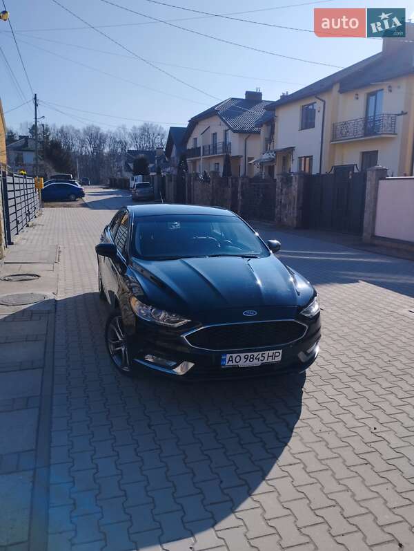 Седан Ford Fusion 2017 в Львове