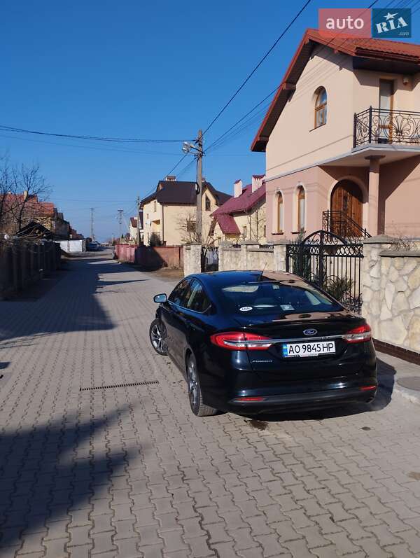 Седан Ford Fusion 2017 в Львове