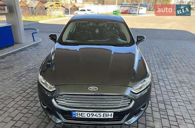 Седан Ford Fusion 2015 в 