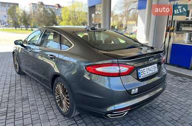 Седан Ford Fusion 2015 в 
