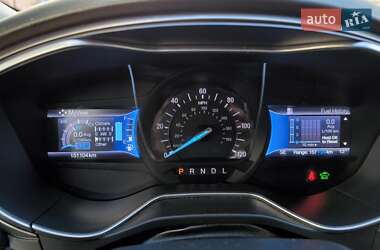 Седан Ford Fusion 2016 в 