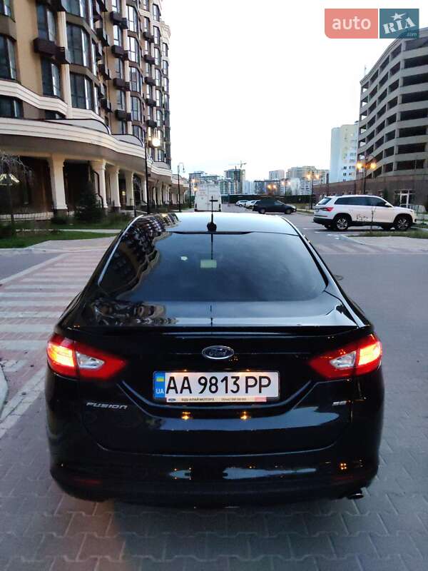 Седан Ford Fusion 2015 в Києві