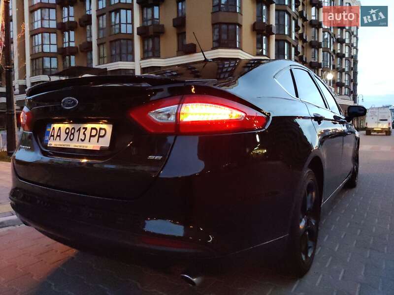 Седан Ford Fusion 2015 в Києві