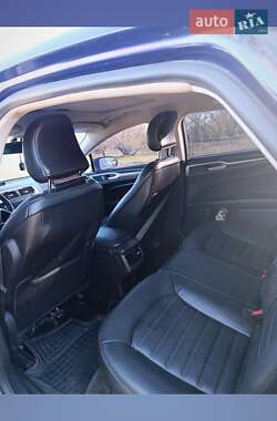Седан Ford Fusion 2014 в 