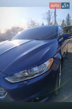 Седан Ford Fusion 2014 в 