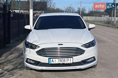 Седан Ford Fusion 2016 в 