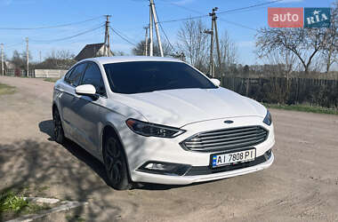 Седан Ford Fusion 2016 в 