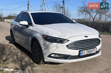 Седан Ford Fusion 2016 в 
