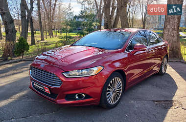 Седан Ford Fusion 2015 в 