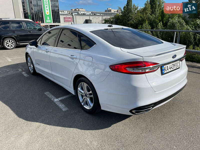 Седан Ford Fusion 2018 в Хмельницком