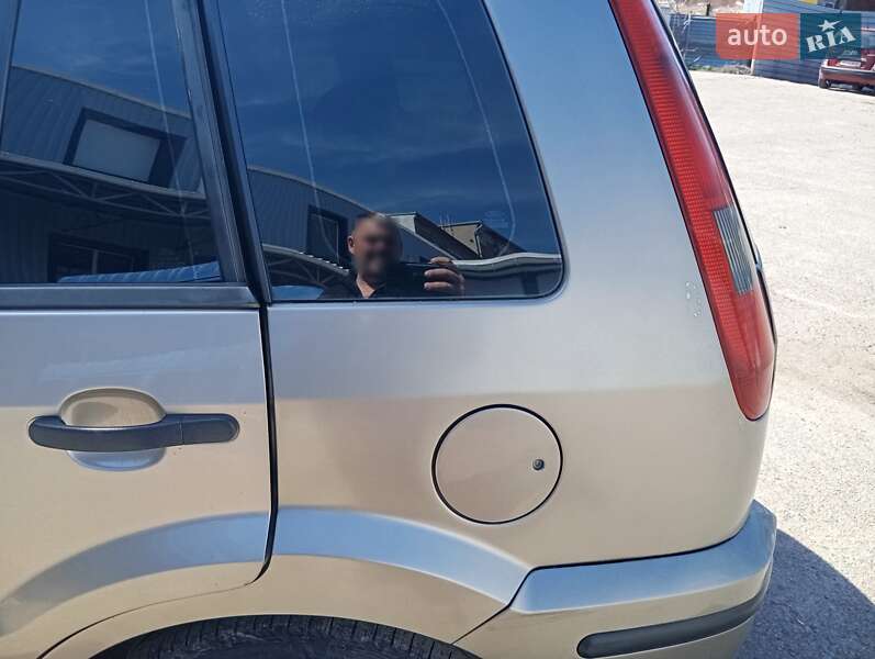 Хэтчбек Ford Fusion 2004 в Николаеве фото 7 Хэтчбек Ford Fusion 2004 в Николаеве