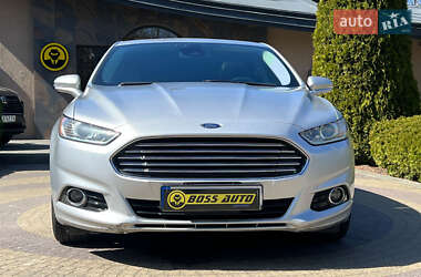 Седан Ford Fusion 2015 в 