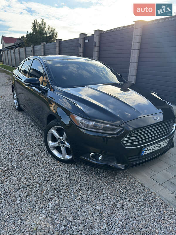 Ford Fusion 2016