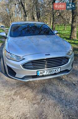 Седан Ford Fusion 2019 в 