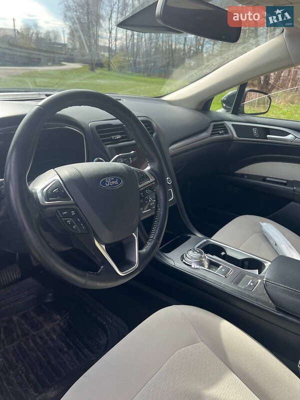 Седан Ford Fusion 2019 в Куликовке