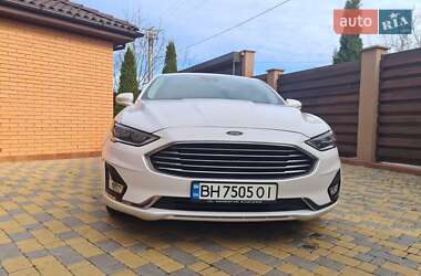 Ford Fusion 2019