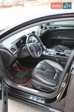 Седан Ford Fusion 2013 в 