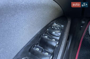 Седан Ford Fusion 2014 в 