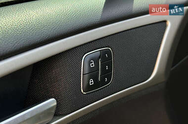 Седан Ford Fusion 2013 в 