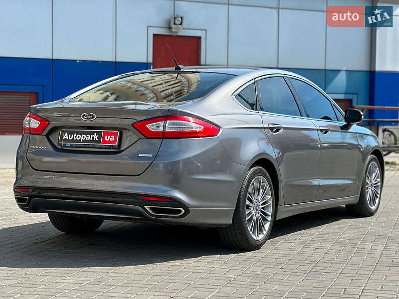 Седан Ford Fusion 2013 в Одесі