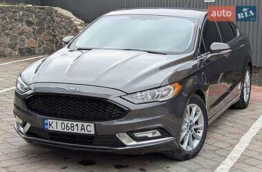 Седан Ford Fusion 2016 в 