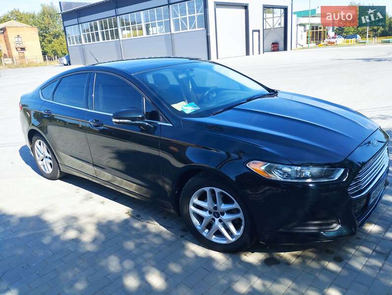 Седан Ford Fusion 2014 в Бершади