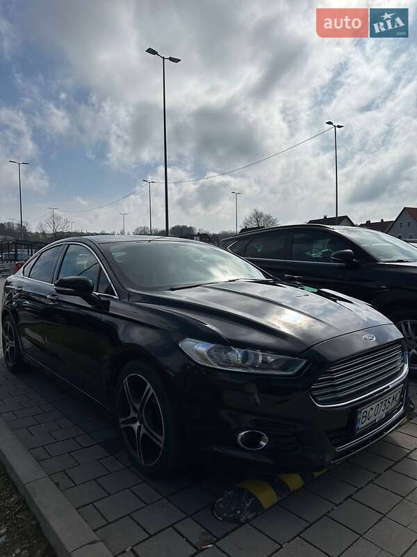 Седан Ford Fusion 2015 в Львове