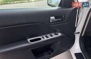 Седан Ford Fusion 2011 в 