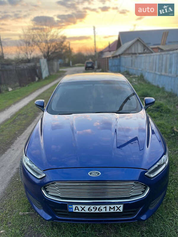 Седан Ford Fusion 2012 в Чугуеве