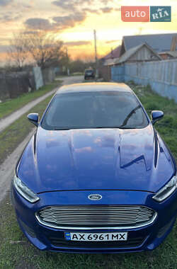 Седан Ford Fusion 2012 в 