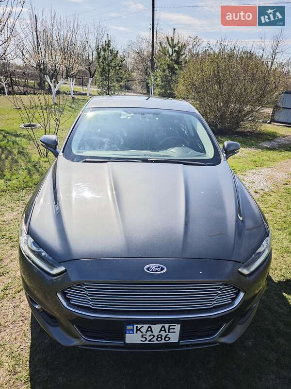 Седан Ford Fusion 2015 в Кагарлику
