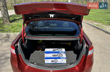 Седан Ford Fusion 2014 в 