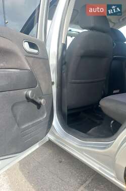 Хэтчбек Ford Fusion 2008 в 