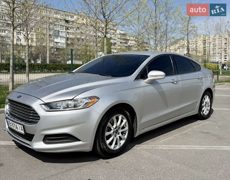 Ford Fusion 2016